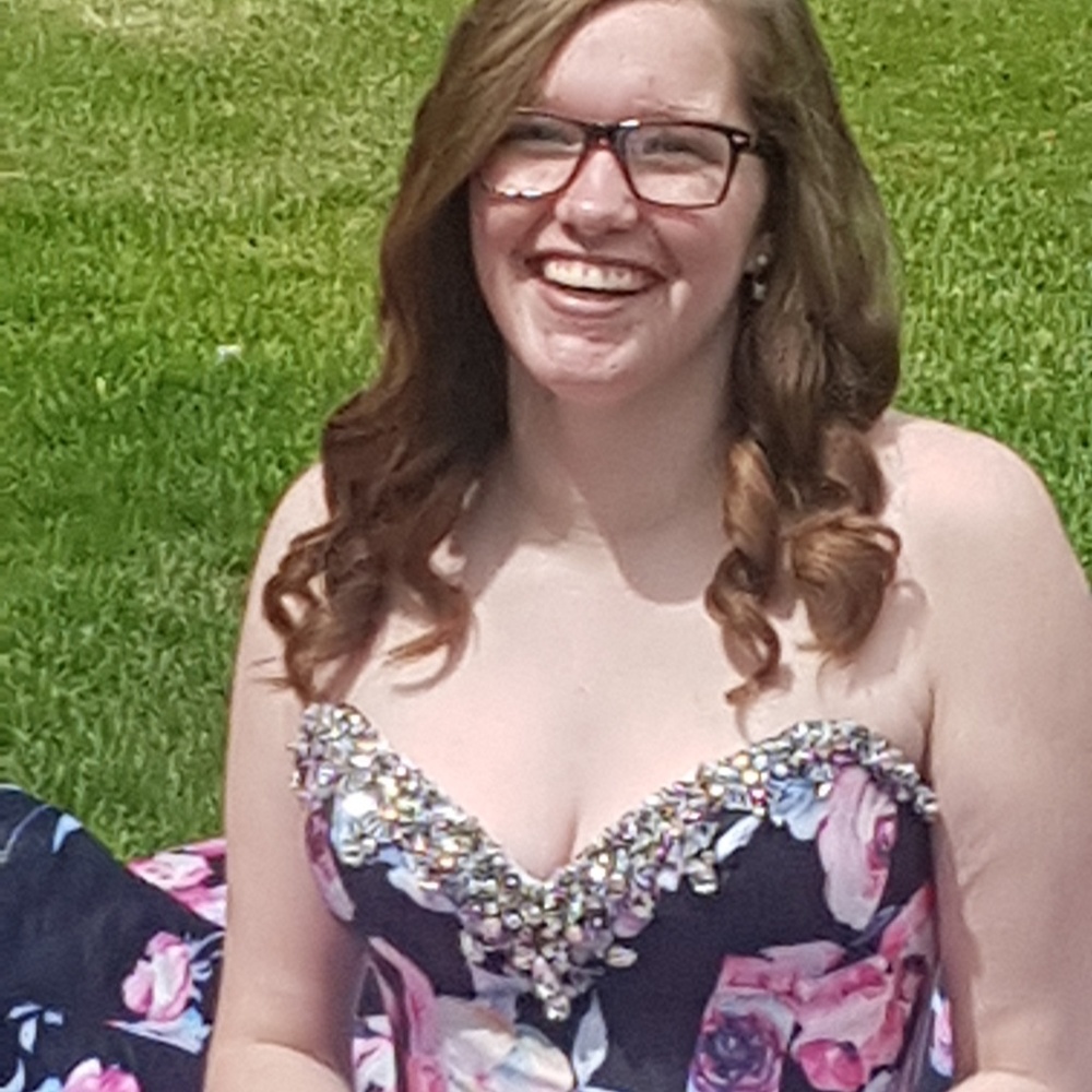 Meet your Posher, April